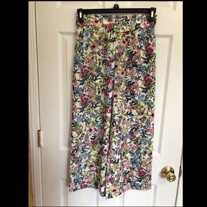 NWT, H&M Floral Crop Pants, Size 4